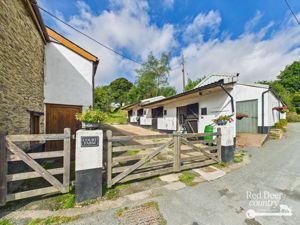 Stables- click for photo gallery